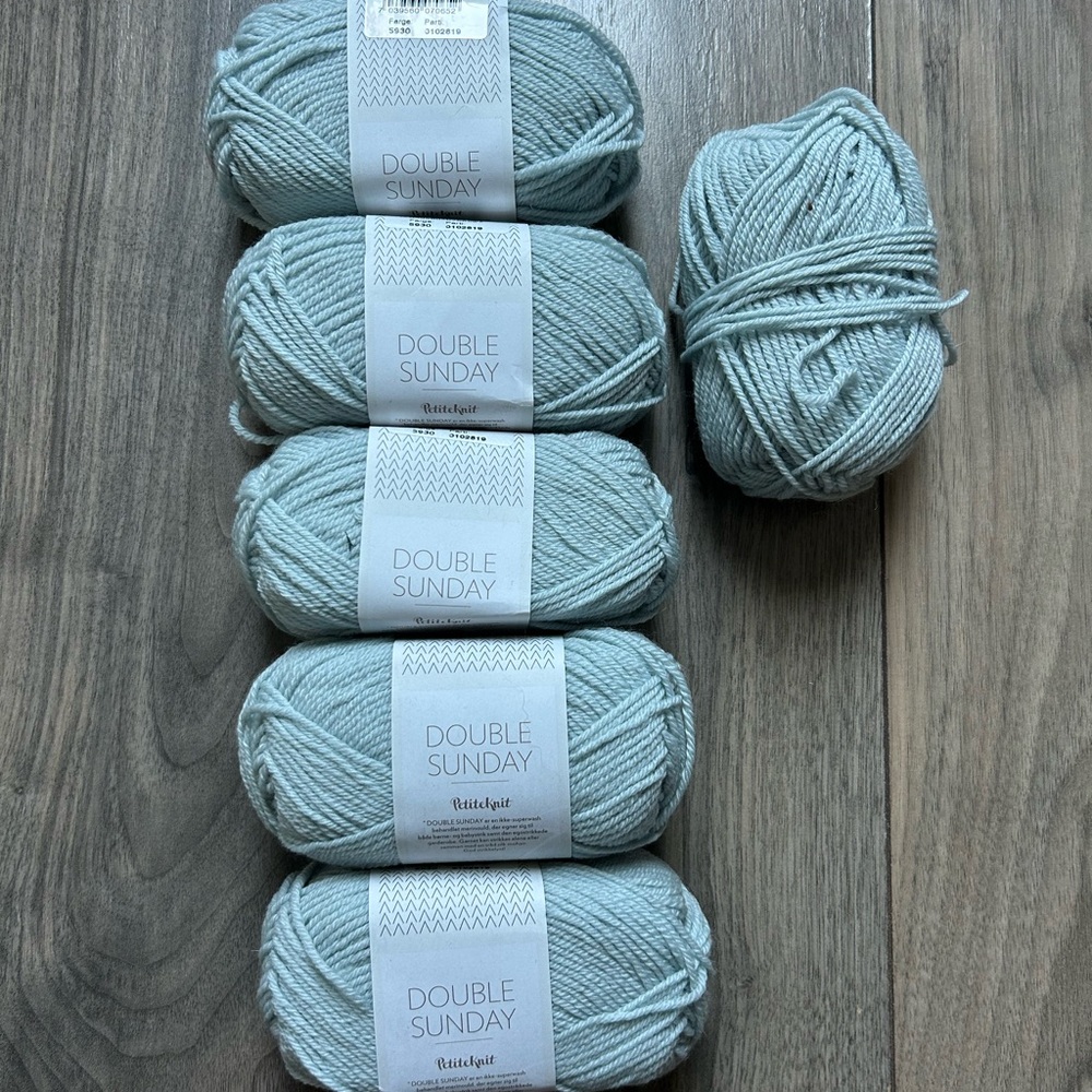 Double Sunday Light Blue Yarn by
